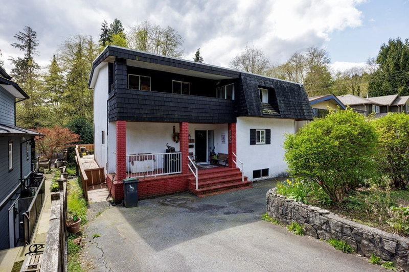 4339 Cliffmont Road, North Vancouver, V7G 1J6 | Image 3