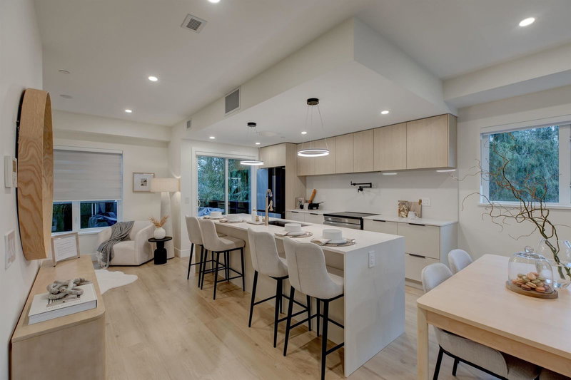 5 - 339 Keary Street, New Westminster, V3L 3L2 | Image 2