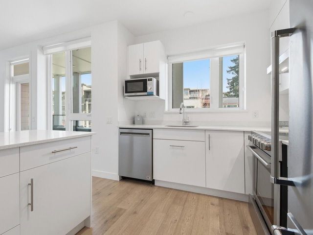 405 - 2137 Chesterfield Avenue