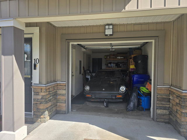 10 - 9140 Hazel Street