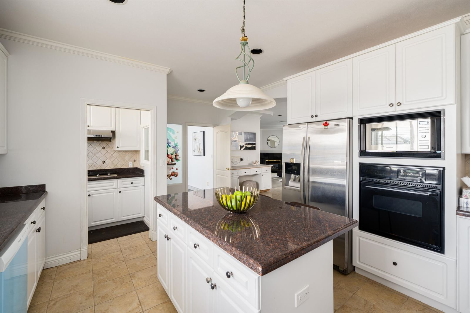 Listing Image 12