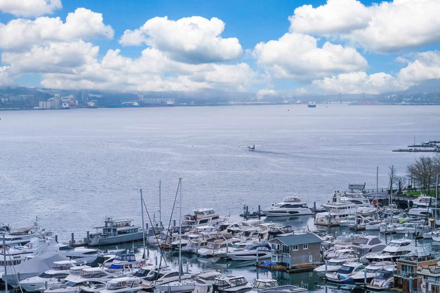 1401 - 560 Cardero Street