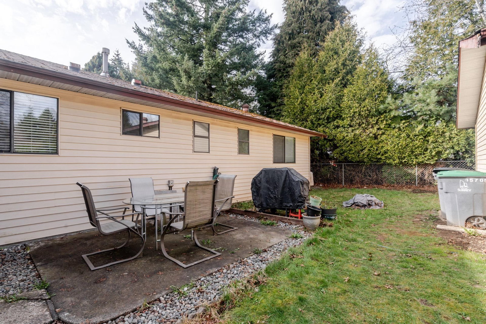 Listing Image 16