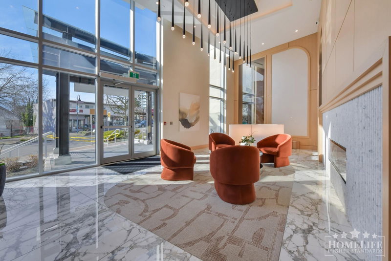 310 - 1342 Johnston Road, White Rock, V4B 0C7 | Image 2