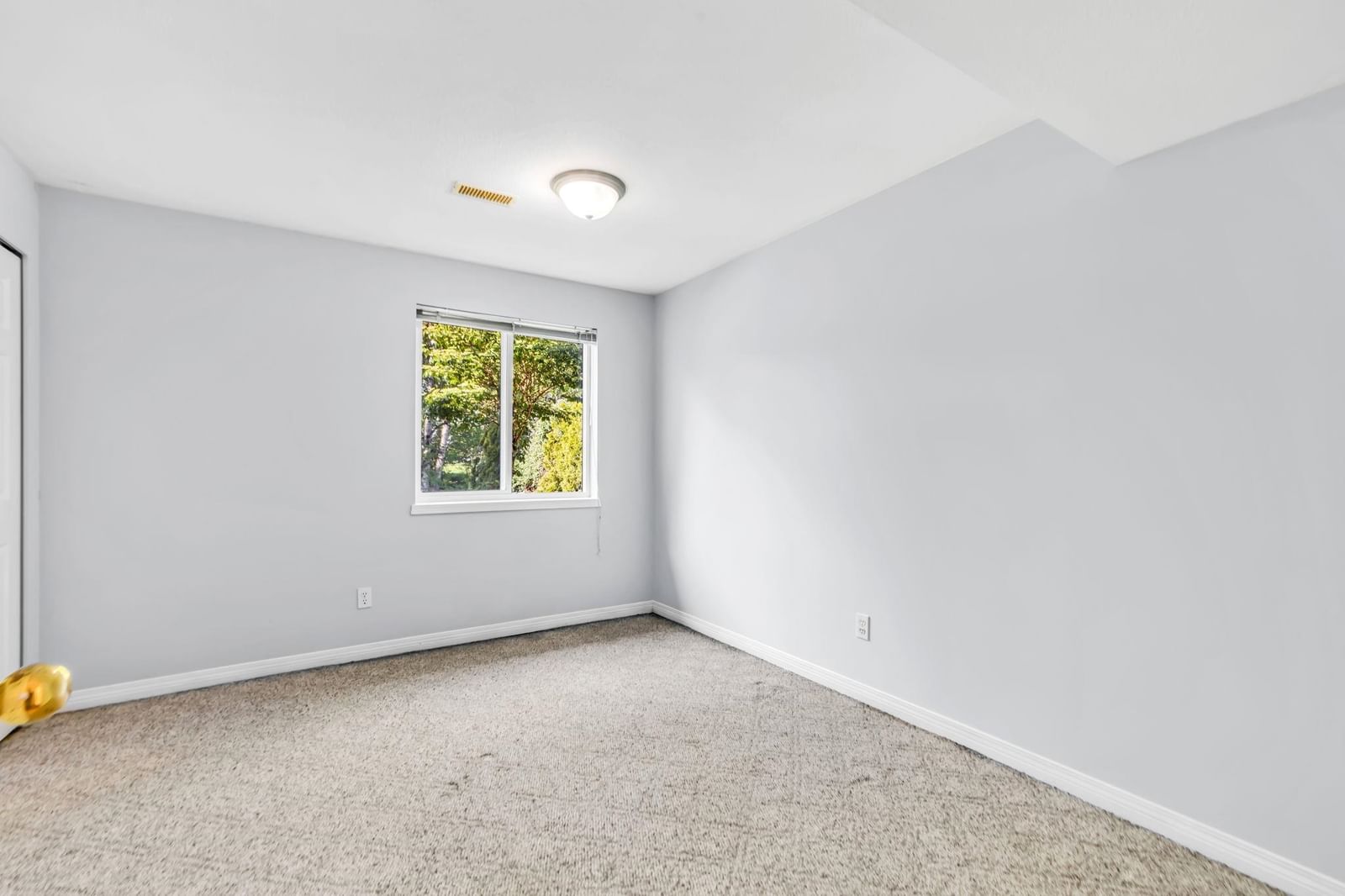 Listing Image 30