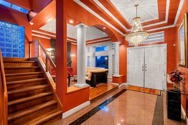 2768 Southcrest Drive