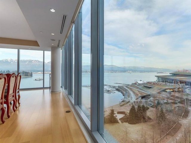 12FL - 1169 Cordova Street W