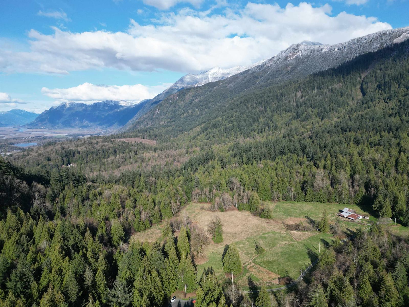Listing Image 12