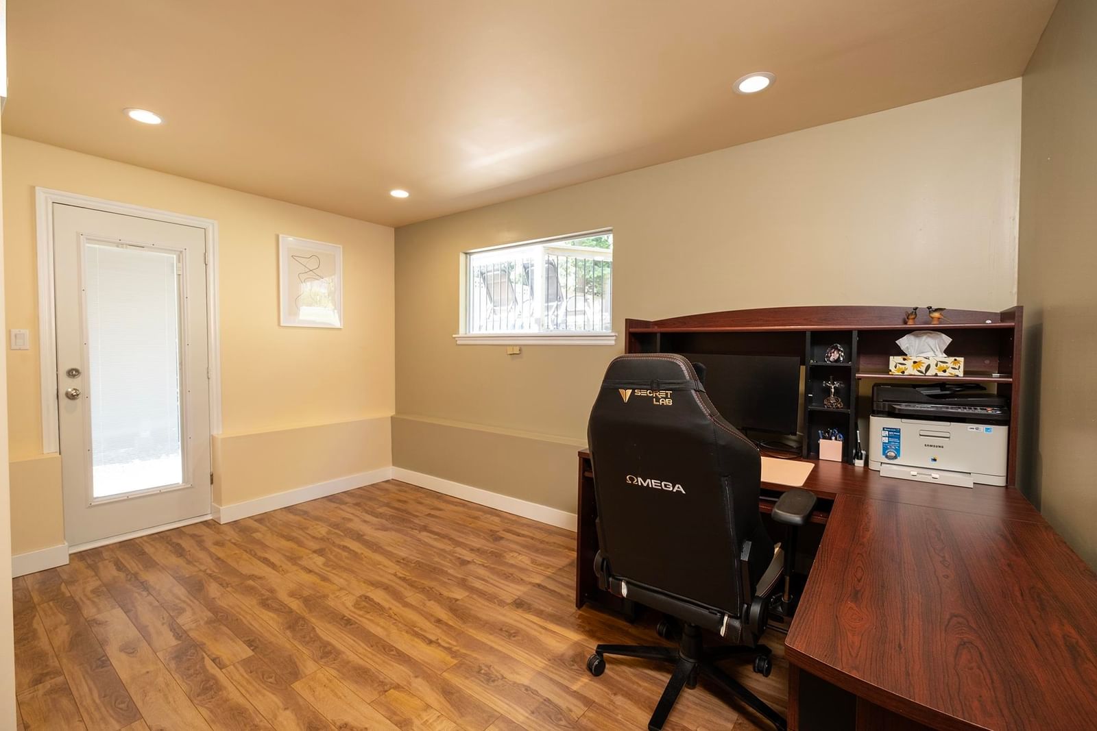 Listing Image 21