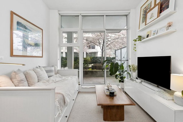 328 - 2220 Kingsway Street