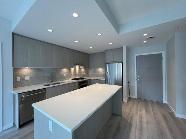 610 - 625 Cottonwood Avenue