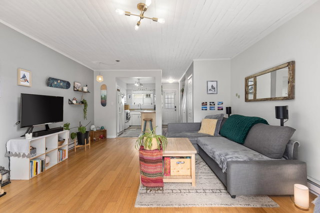 13 - 1470 Laurel Street