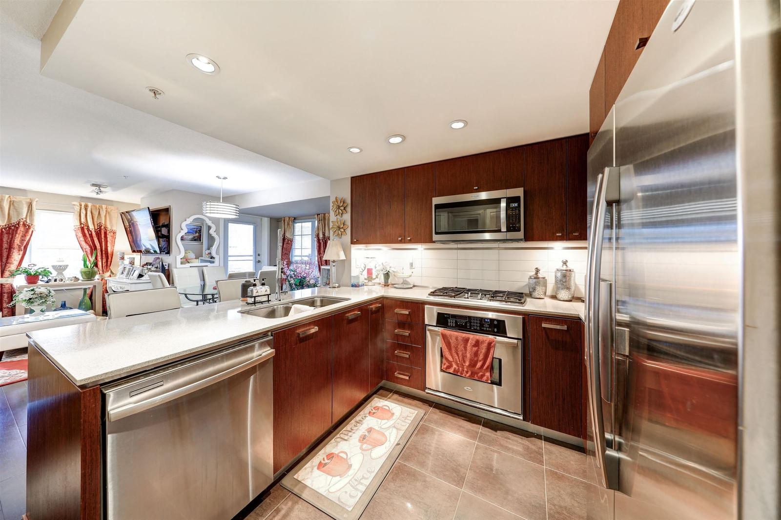 Listing Image 15