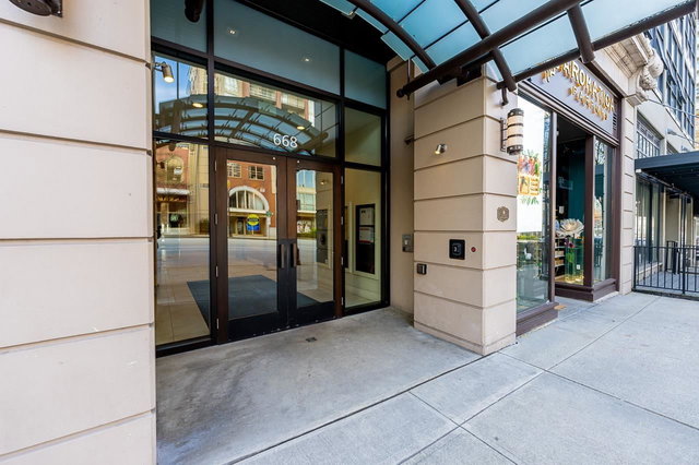 309 - 668 Columbia Street