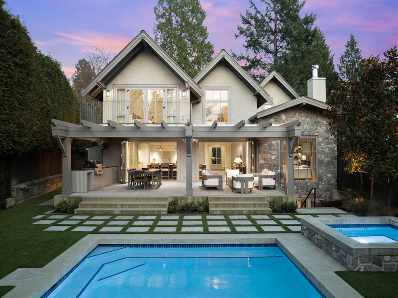 4374 Erwin Drive, West Vancouver, V7V 1H6 | Image 2