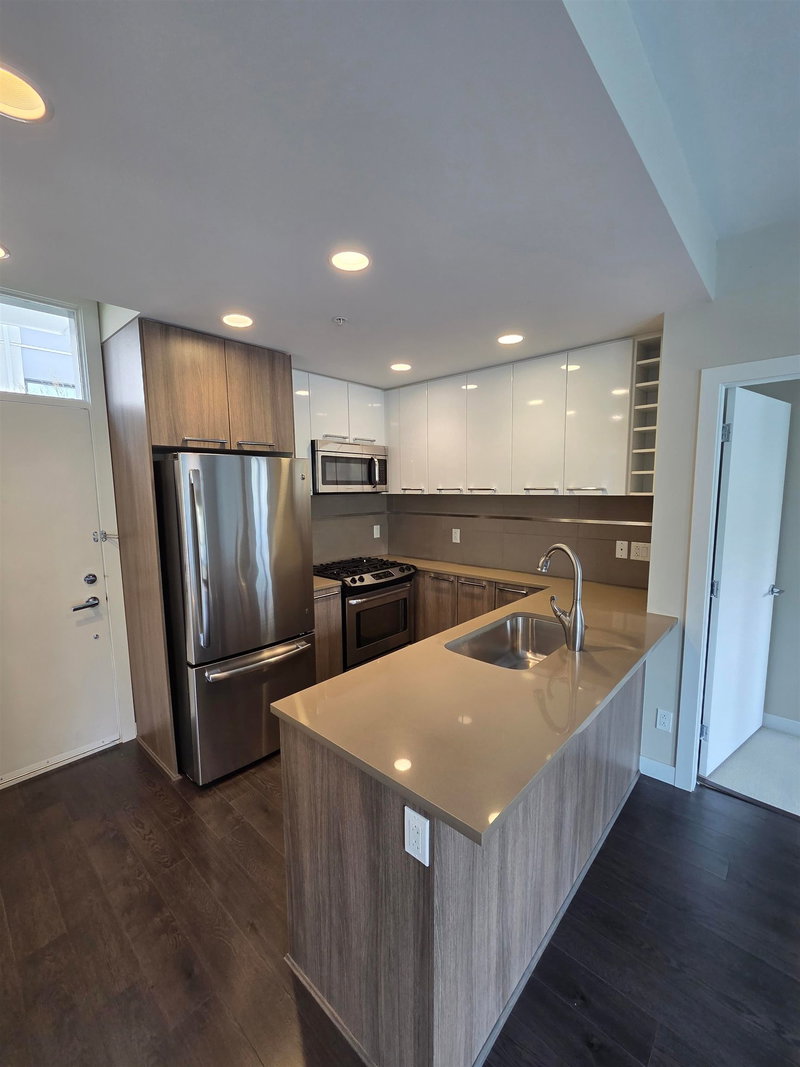 9350 University High Street #317, Burnaby, British Columbia