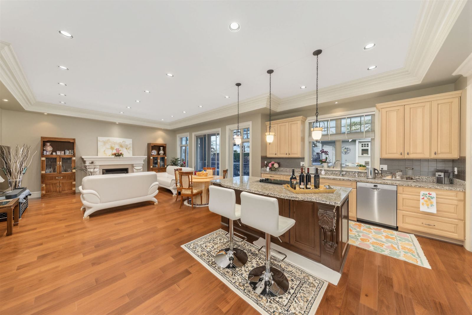 Listing Image 15