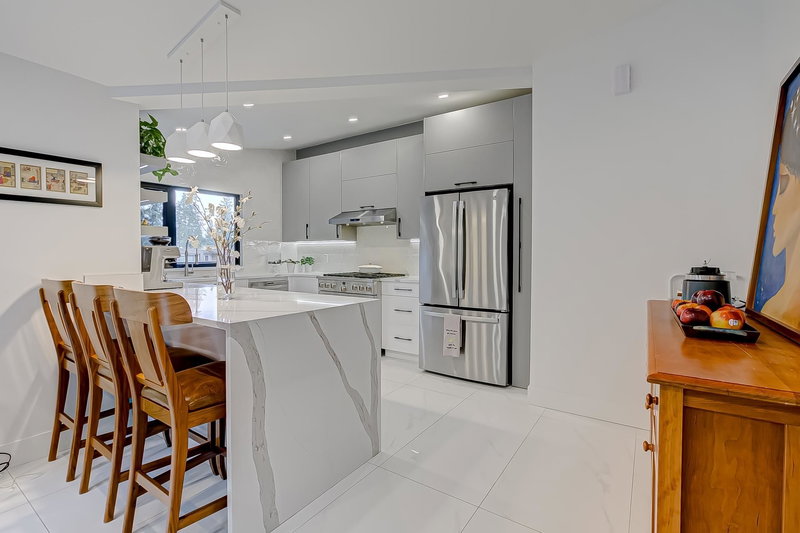 2836 Violet Street, North Vancouver, V7H 2L6 | Image 3