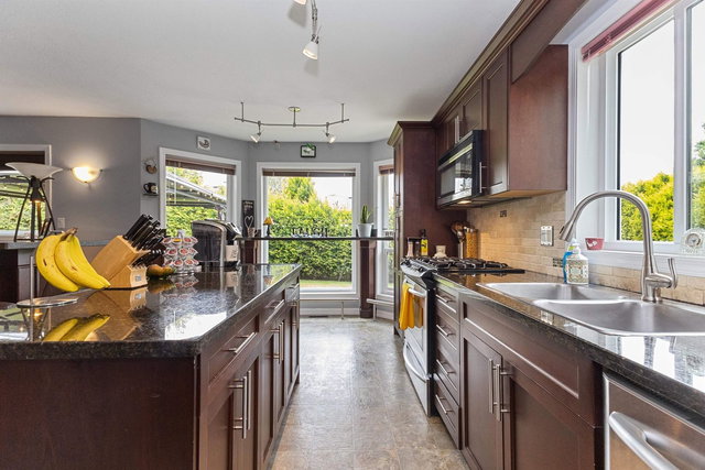 34654 Dunsmuir Court