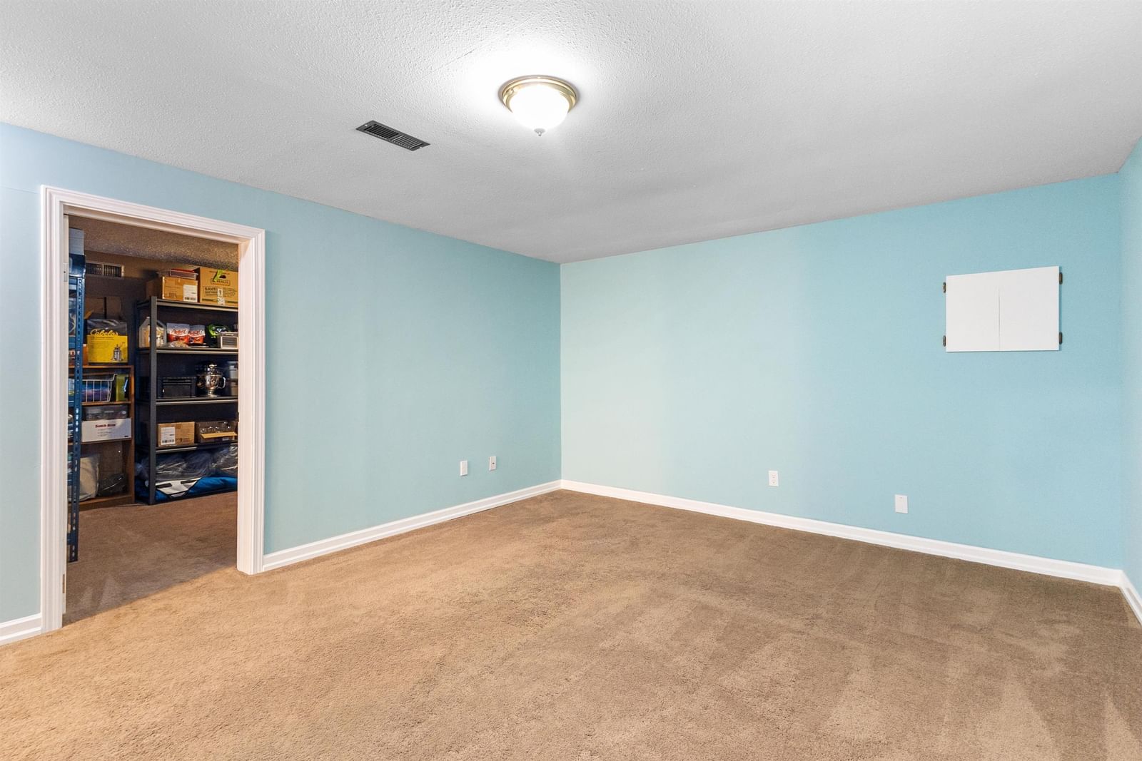 Listing Image 28