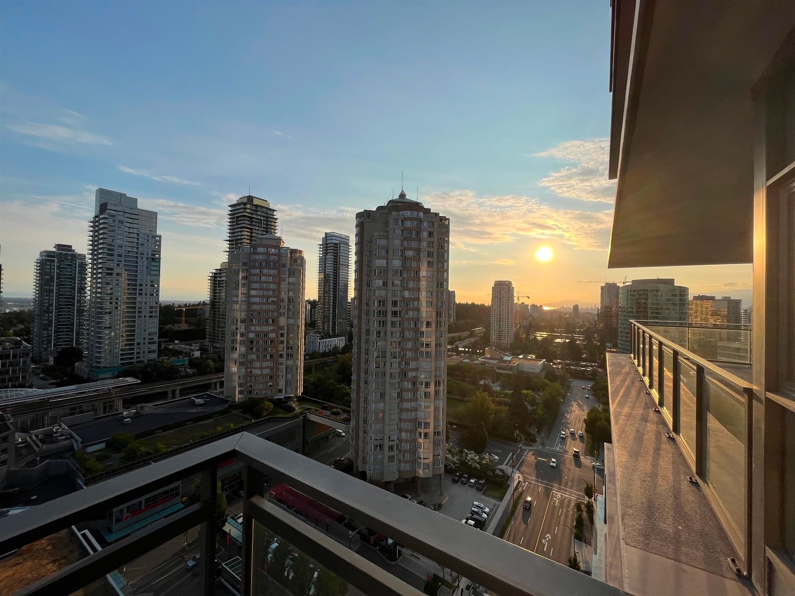 Listing Image 9