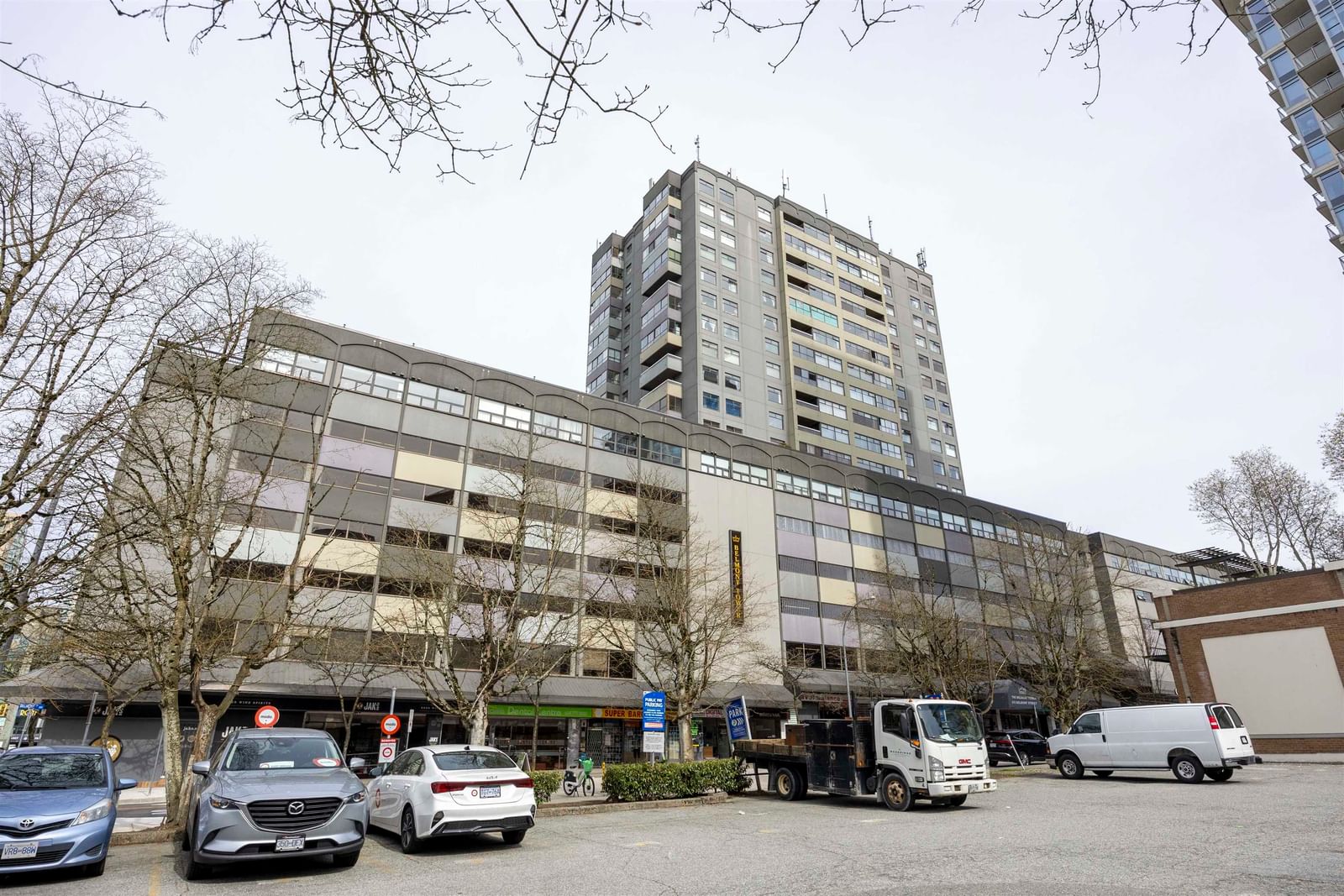 Listing Image 15