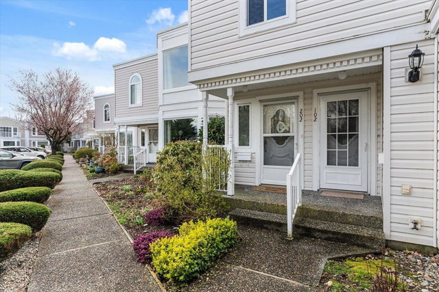 202 - 9540 Cook Street