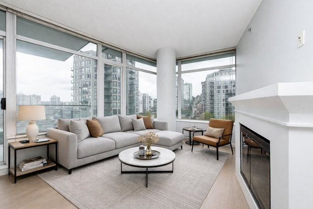 1008 - 898 Carnarvon Street