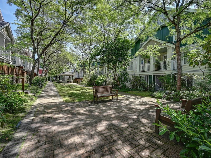 7 - 123 Seventh Street