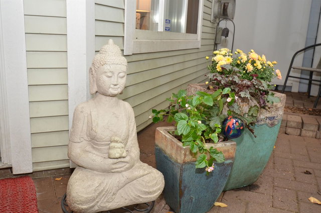 7 - 123 Seventh Street