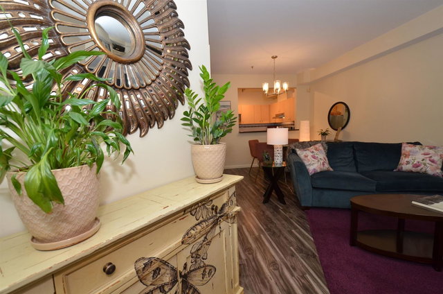 7 - 123 Seventh Street