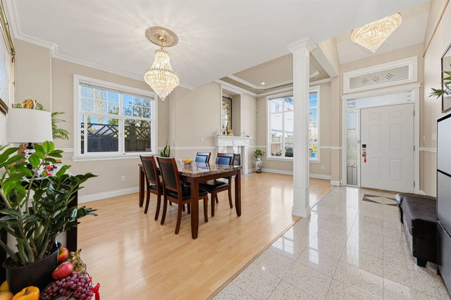 6 - 7188 Blundell Road