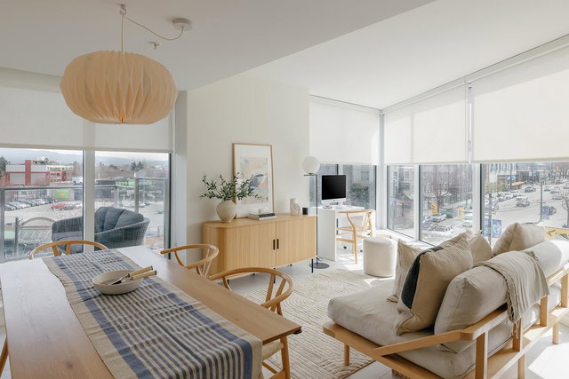 305 - 285 10th Avenue E