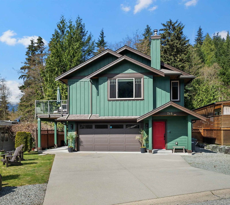 746 Upper Crescent, Squamish, British Columbia