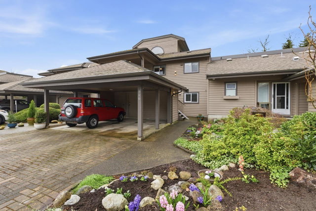 906 Roche Point Drive