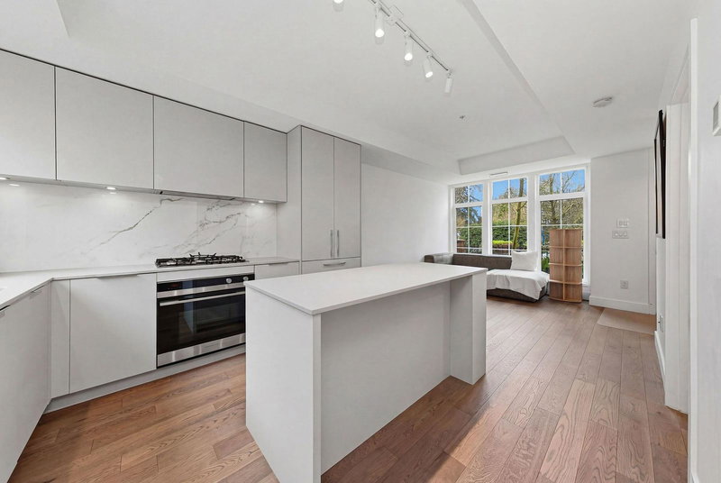 2070 Curling Road #119, North Vancouver, British Columbia