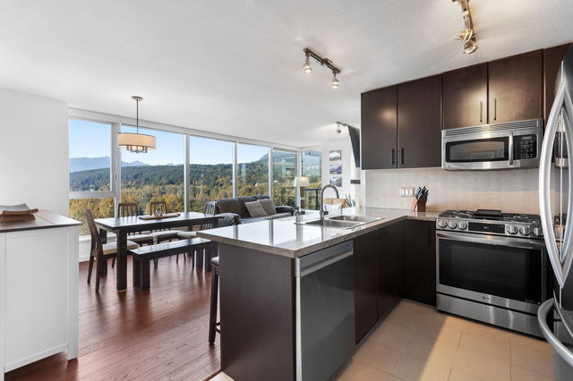 1606 - 651 Nootka Way