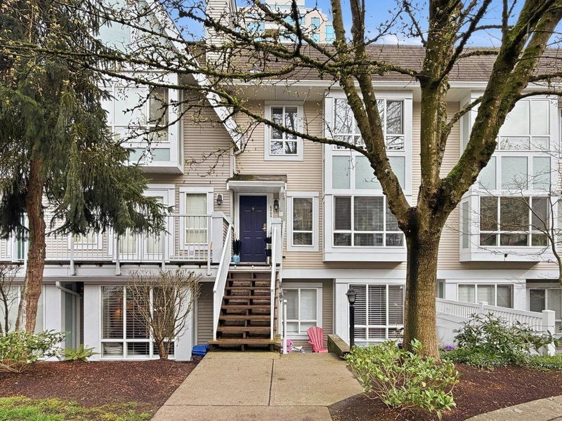 6588 Southoaks Crescent #10, Burnaby, British Columbia