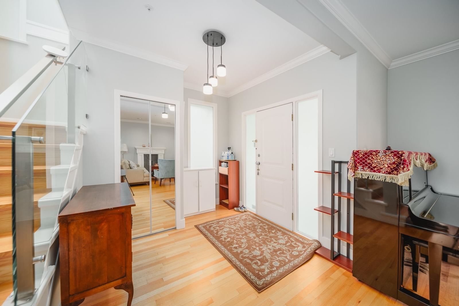 Listing Image 16