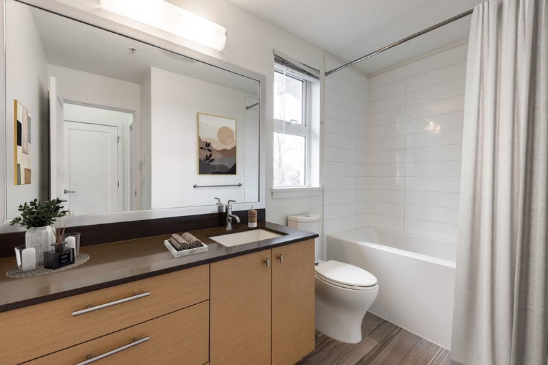 202 - 260 Ewen Avenue, New Westminster, V3M 0J1 | Image 3