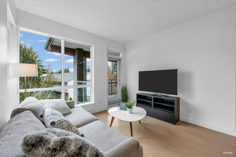 5460 Broadway #318, Burnaby, British Columbia