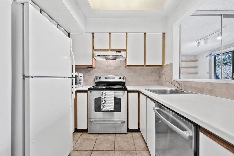 1465 Clyde Avenue, West Vancouver, V7T 1E9 | Image 3