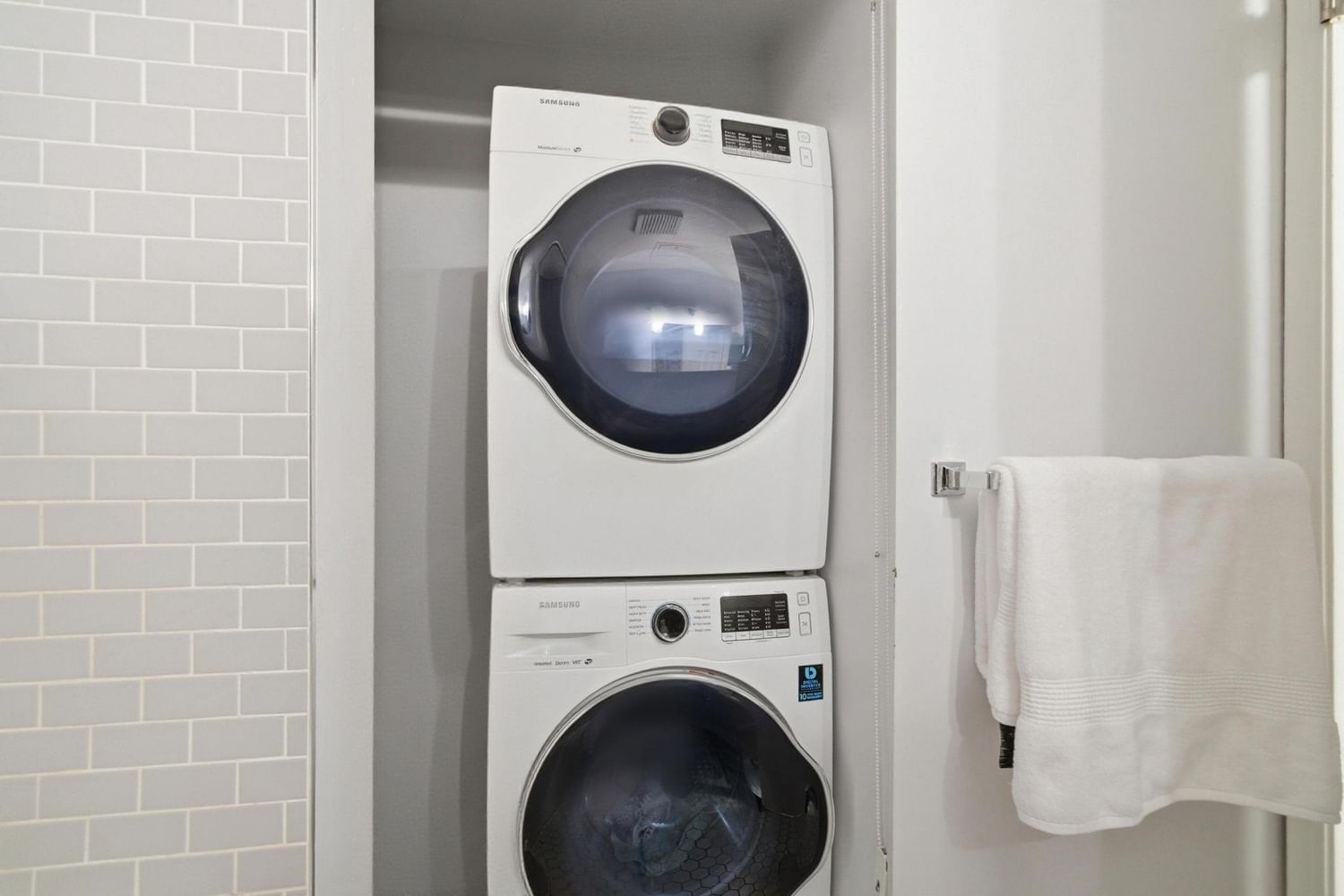Listing Image 21