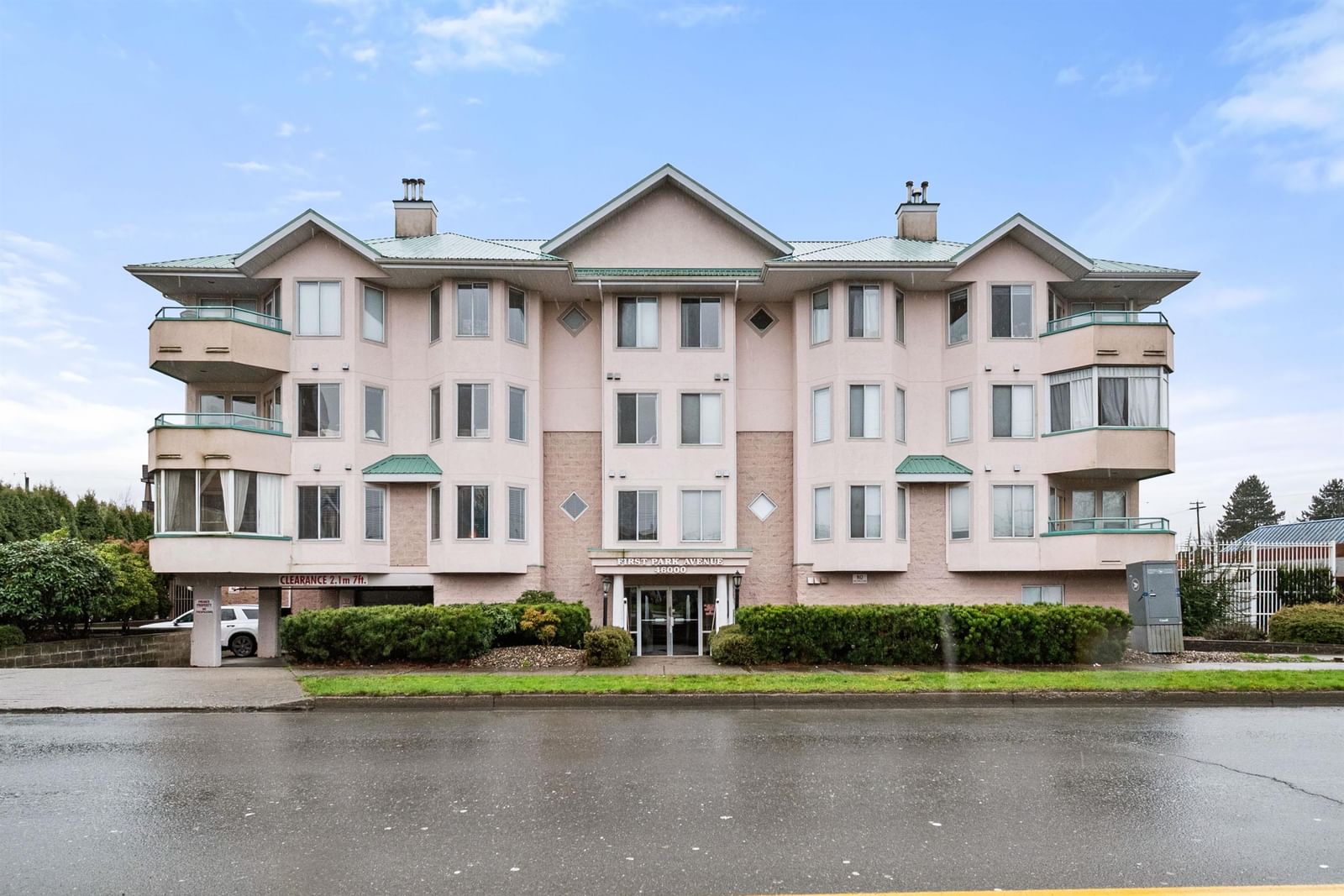 Listing Image 1