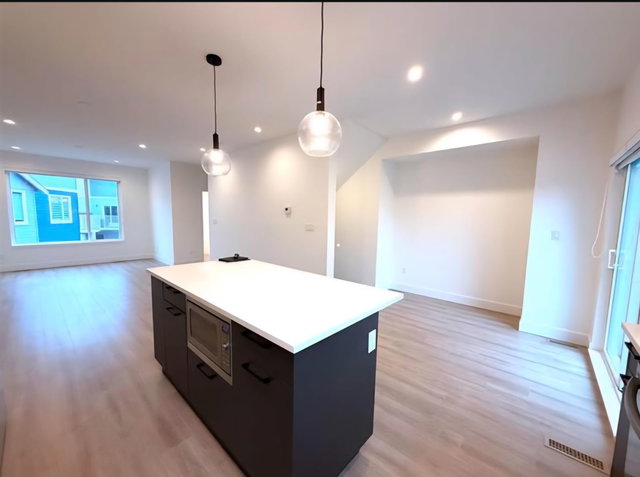 23 - 19330 Fairway Drive