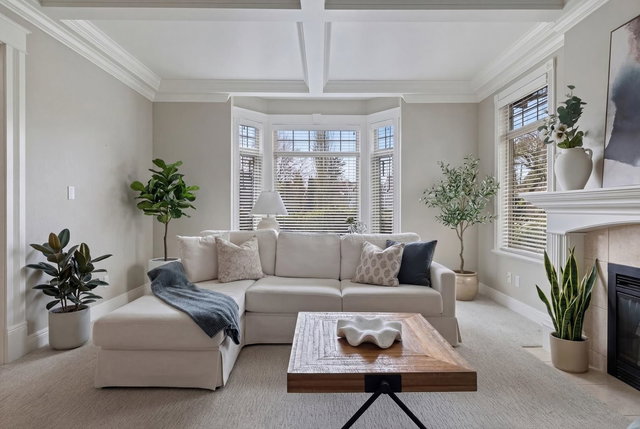 2752 Newmarket Drive