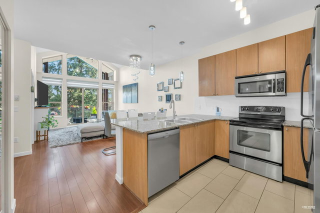 416 - 2484 Wilson Avenue