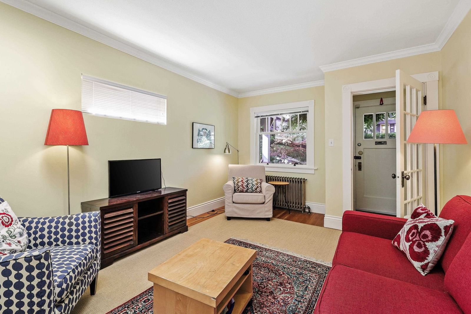Listing Image 5