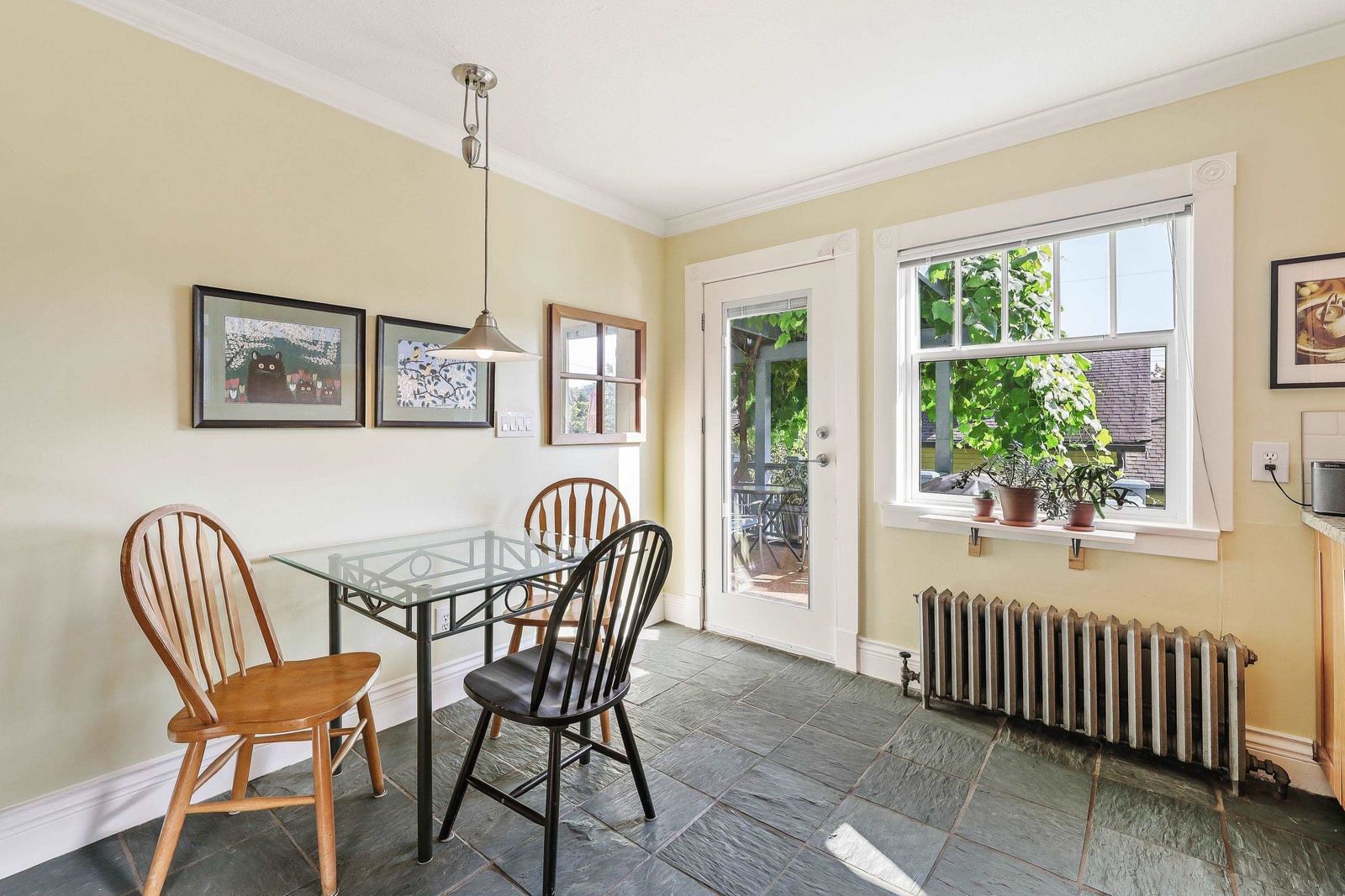 Listing Image 8