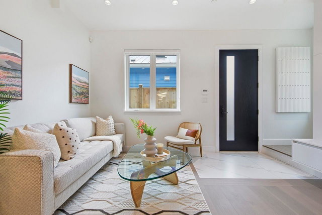 4021 West 18th Avenue